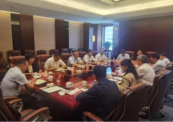 中陜核集團黨委副書記、總經(jīng)理范明一行到榆林市榆陽區(qū)對接新...